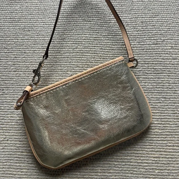 Coach Large Metro Gold Tote Bag and Wristlet Set - Picture 7 of 7